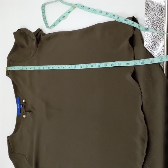 Apt. 9 Army Green Blouse Size Medium Pearl Neck Detail Short Sleeve - Picture 11 of 11
